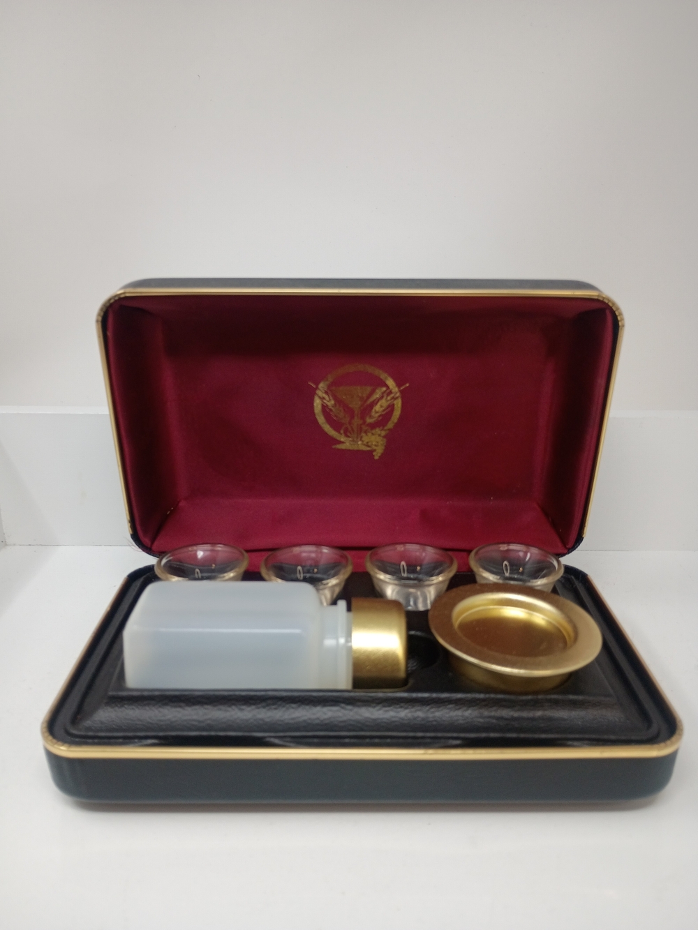 Personal Communion Set - Picture 3 of 11